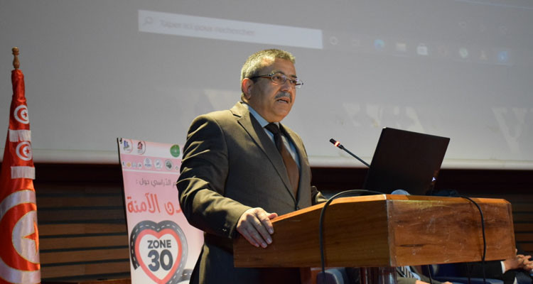 وزير التجهيز يدعو رؤساء البلديات لتهيئة ممرات لذوي الاحتياجات الخاصة
