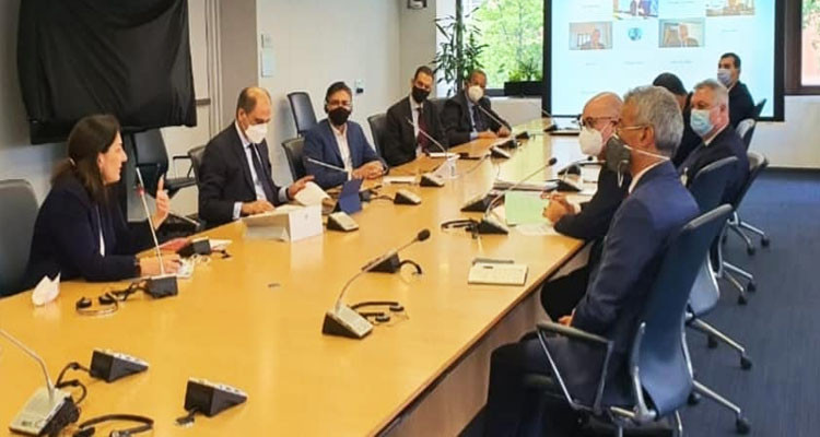 الحكومة تتعهد بإقرار إصلاحات للحد من الفساد ومزيد تحفيز الاستثمار