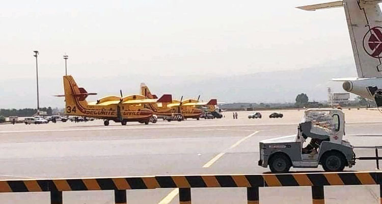الجزائر: طائرتان متخصصتان في إطفاء الحرائق تحطان بمطار هواري بومدين