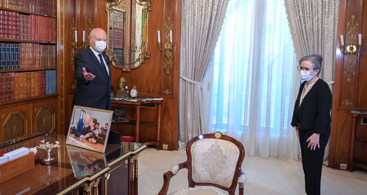 من هي نجلاء بودن المكلفة بتشكيل الحكومة؟