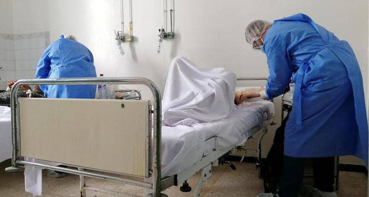 تسجيل 13 حالة وفاة بكورونا وتراجع نسبة التحاليل الإيجابية إلى ما دون 3%