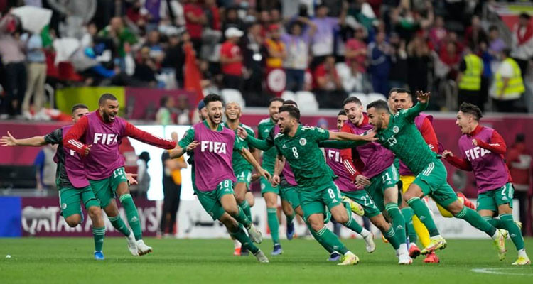 الجزائر تتوج بكأس العرب على حساب نسور قرطاج