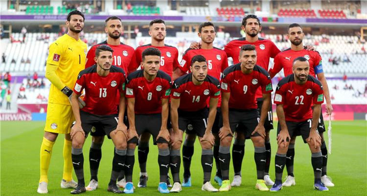 تشكيلة مصر في مواجهة نسور قرطاج
