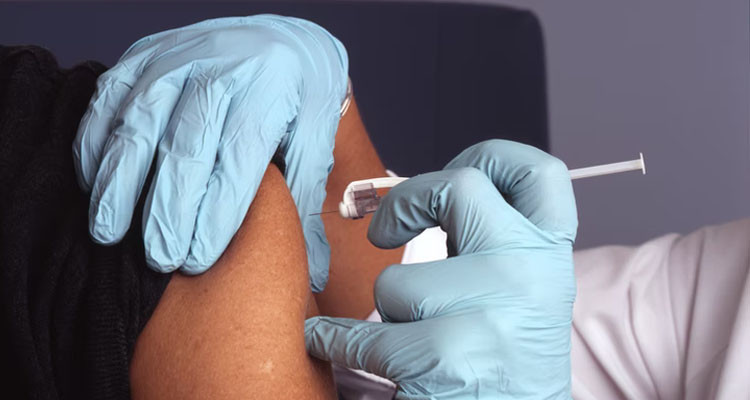 وزارة الصحة: العدد الإجمالي لمن اتموا التلقيح يقترب من 6 ملايين