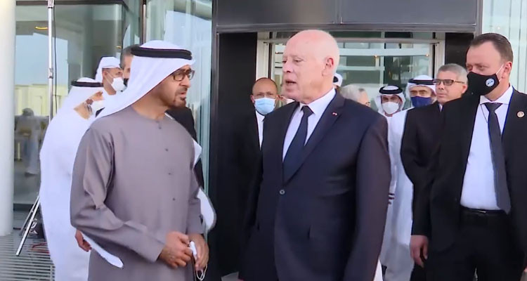 الرئيس سعيد يعود إلى تونس بعد أداء واجب العزاء في وفاة رئيس الامارات (فيديو)