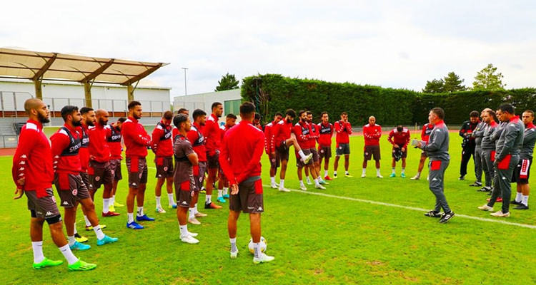 نسور قرطاج يواصلون تحضيراتهم لمواجهة منتخب السامبا في باريس