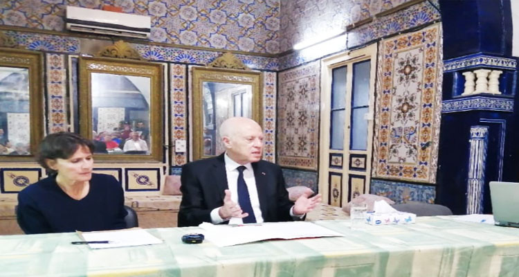 رئيس الجمهورية يحضر أشغال جلسة تمهيدية حول تأسيس شركة أهلية ببني خيار