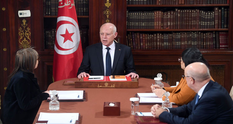 هذا ما طلبه رئيس الجمهورية من الوفد التونسي الذي سيشارك في منتدى دافوس
