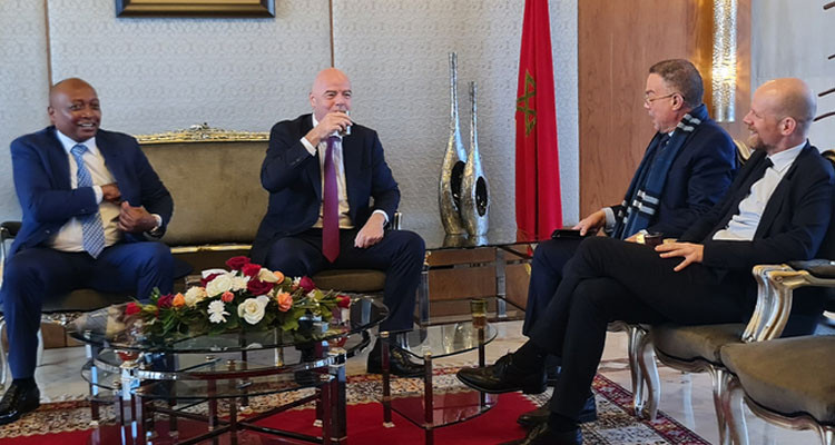 رئيسا الفيفا والكاف يؤديان زيارة إلى المغرب في موفى الشهر الحالي