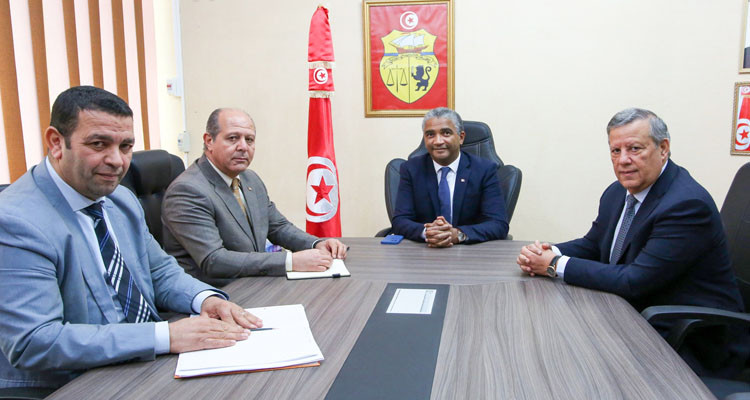بعد يوم من بيان مجموعات الترجي: وزير الرياضة يلتقي حمدي المدب
