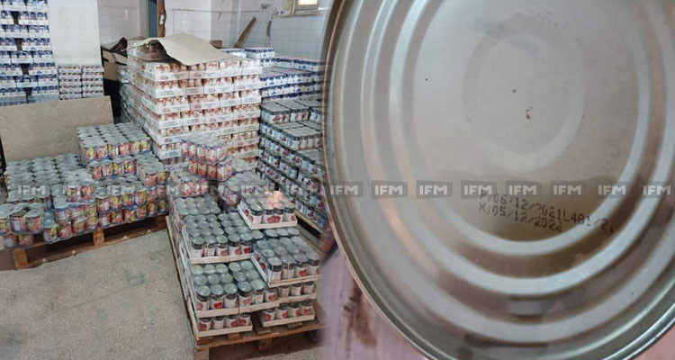 صور حصرية وفيديو للمستودع الذي عثر فيه على 120 طنا من المواد الاستهلاكية