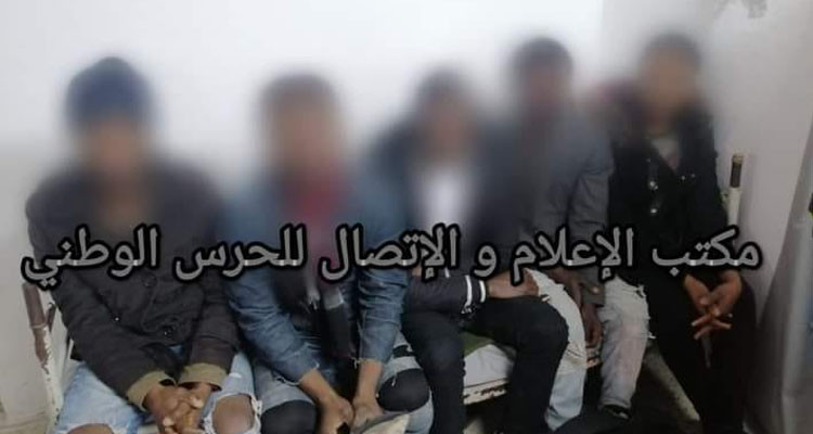 ضبط 52 شخصا من جنسيات إفريقية تعمدوا اجتياز الحدود الجزائرية التونسية خلسة