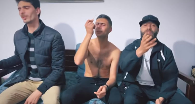 حكم بعدم سماع الدعوى في حق الشابين اللذين اتهما بأداء أغنية مسيئة للأمن