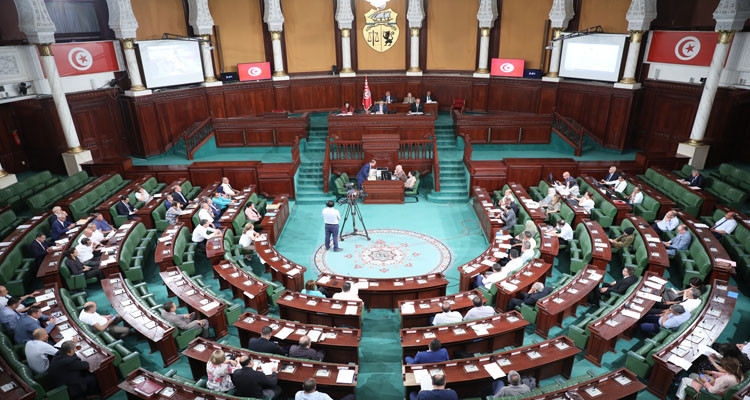 البرلمان يصادق على اتفاقية قرض بنحو 160 مليون دينار من الصندوق العربي للإنماء