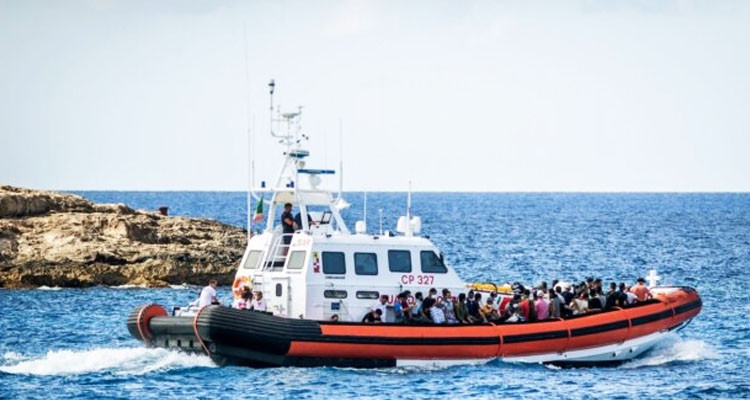 فقدان أكثر من 30 شخصا بعد غرق مركبين يرجح أنهما أبحرا من صفاقس