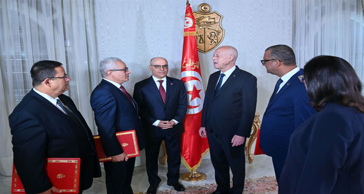 الرئيس سعيد: من يتحدث عن التطبيع فهذا المصطلح عندي غير موجود على الإطلاق