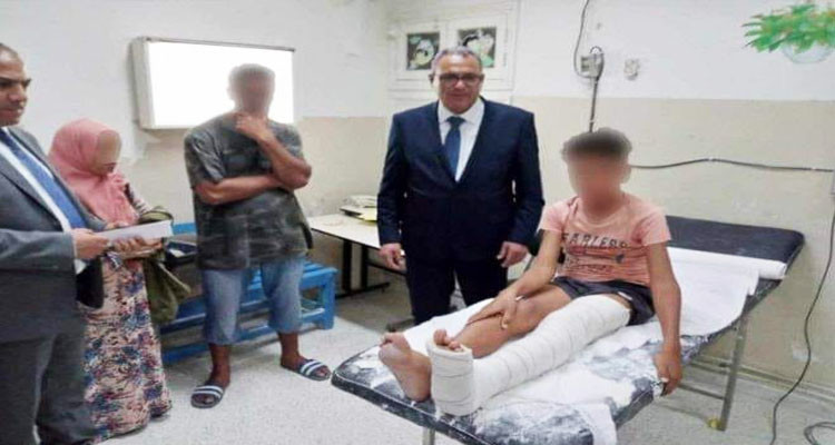 وزير التربية يزور التلاميذ المصابين في حادث مرور حافلة للنقل المدرسي بسيدي ثابت