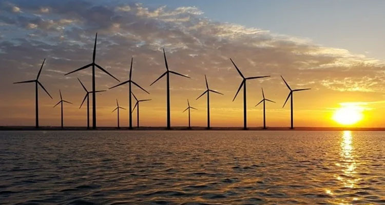 معهد الرصد الجوي: نشاط الرياح قرب السواحل الشمالية هذه الليلة يتطلب اليقظة