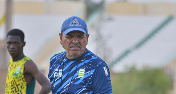 شاكر مفتاح: قراري بالتخلي عن تدريب قوافل قفصة نهائي 