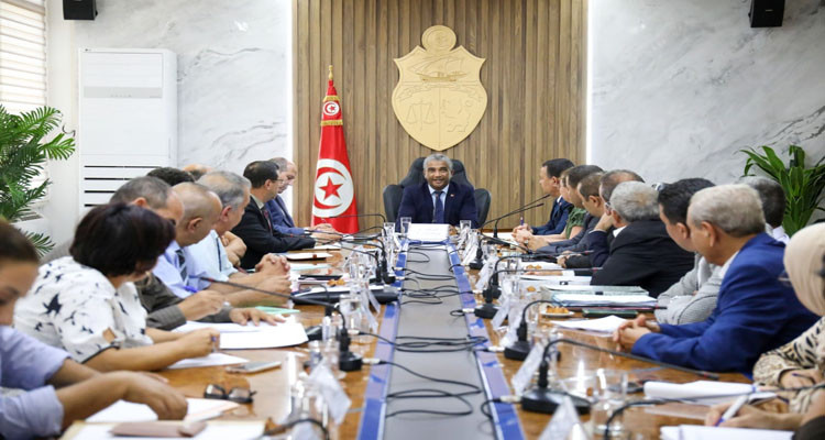 إطلاق توسيع ملعب الطيب المهيري بصفاقس ودراسة مشروع إحداث المدينة الرياضية 