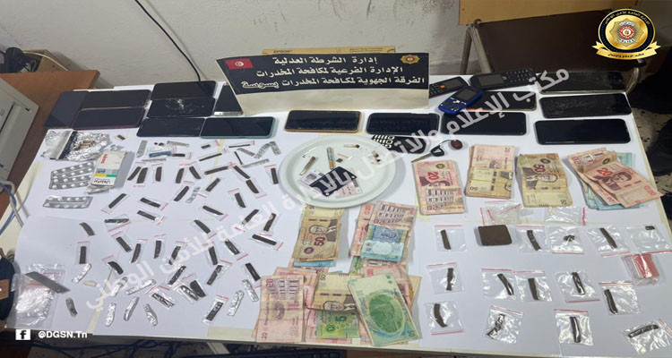 الإطاحة بـ13 مروج مخدرات خلال حملة مداهمات أمنية بالمنستير