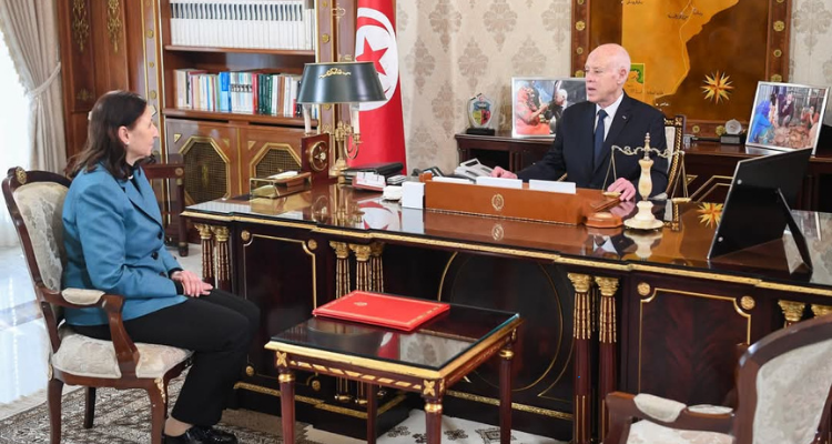 رئيس الدولة:عهد اللوبيات داخل أجهزة الدولة يجب أن ينتهي في أقرب الأوقات