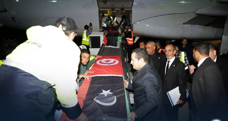 نقل جثامين لـ6 عملة تونسيين من ليبيا إلى مطار تونس قرطاج الدولي