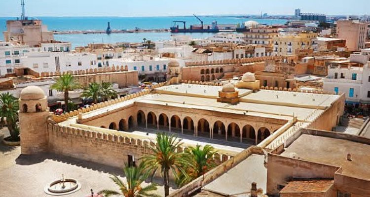 درجات الحرارة اليوم تصل إلى 43 درجة بالجنوب الغربي مع ظهور الشهيلي محليا