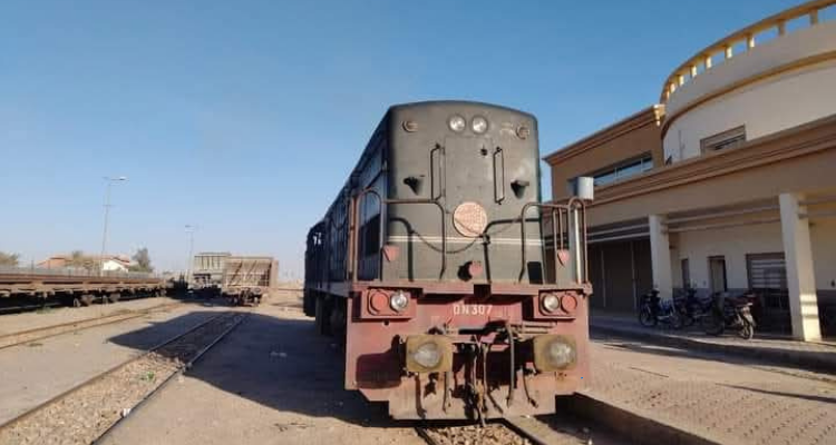 المتلوّي: إصابة طاقم قطار لنقل الفسفاط بعد انقلابه على مستوى  جبل ثالجة