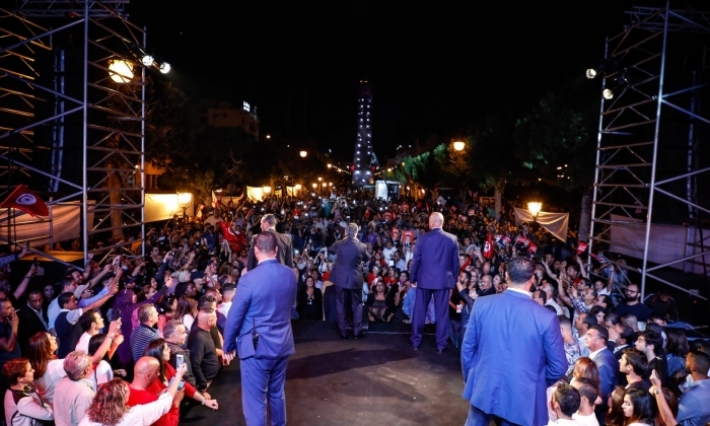 رئاسية 2019: أنصار نبيل القروي يختتمون الحملة الانتخابية بشارع الحبيب بورقيبة بالعاصمة