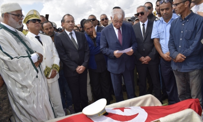الكاف: تشييع جنازة شهيد الوطن نجيب الشارني إلى مثواه الأخير