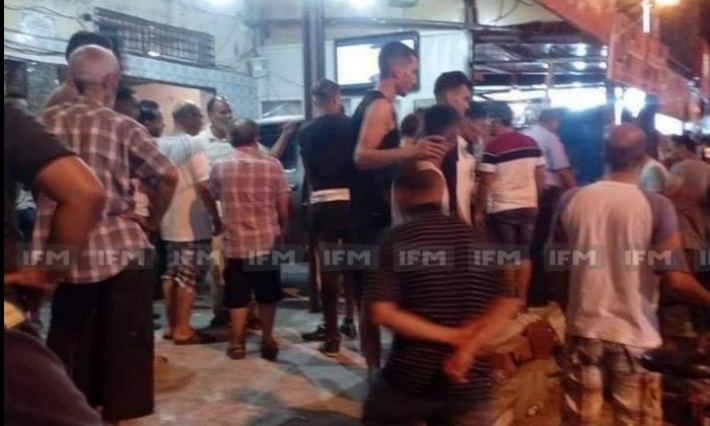 شاحنة خفيفة تصطدم بمقهى في القيروان