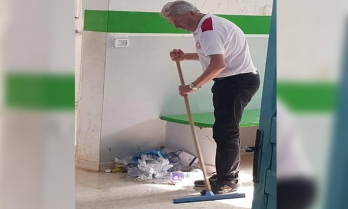 روجي لومار يجلب تقدير جماهير كرة القدم لسلوكه الإنساني الحضاري الراقي