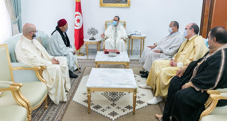المشيشي يسند جائزتين وطنيتين احتفاء باليوم الوطني للباس التقليدي