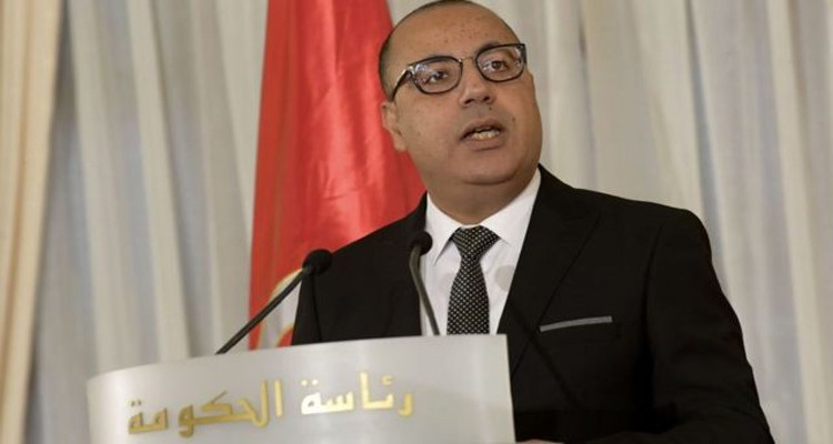 هشام المشيشي يتلقى تلقيح الكورونا