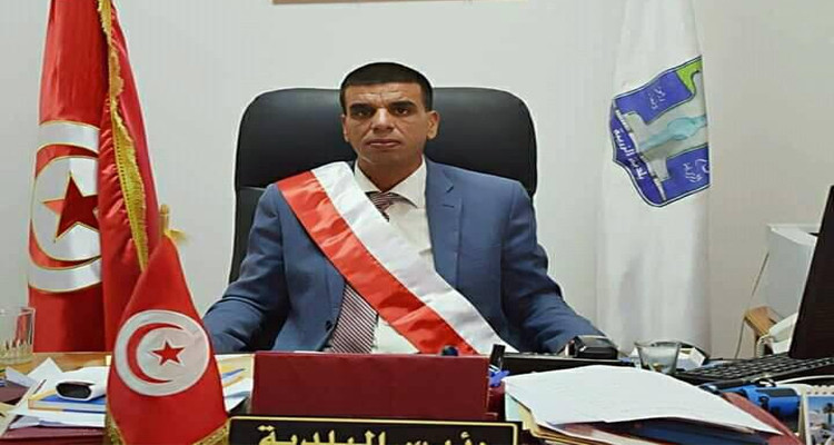 ابراهيم بن عمر رئيس بلدية الزريبة محاولة حرق