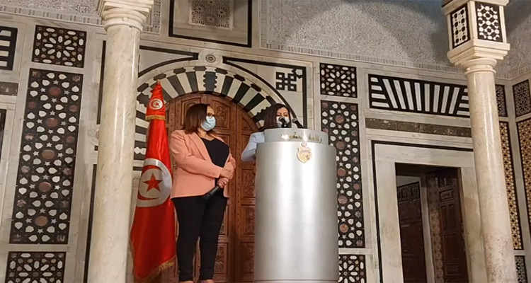 إجراءات حكومية جديدة للحد من انتشار فيروس كورونا