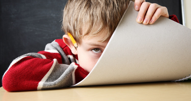 الأطفال مهددين باضطرابات نفسية وانحرافات سلوكية