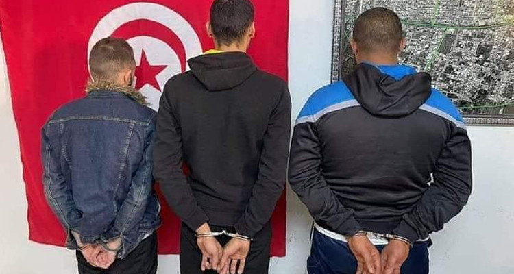 القبض على منتحلي صفة اعوان امن