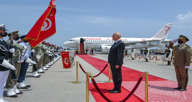 قيس سعيد يغادر تونس في اتجاه بروكسيل