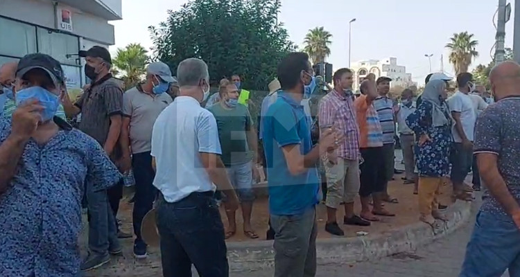 مناوشات امام البرلمان