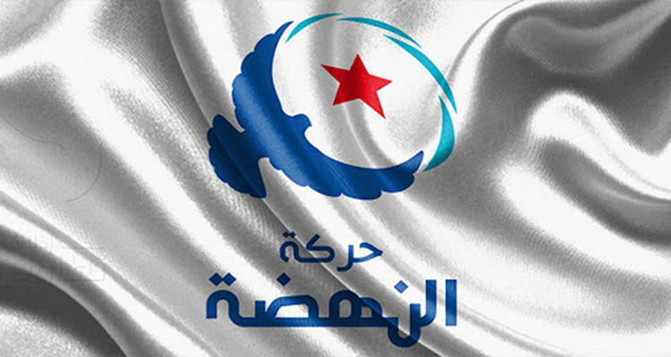 أمال عزوز