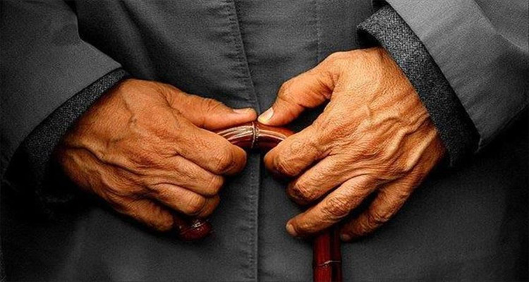 نحو إحداث لجنة مركزية لمتابعة ومراقبة مؤسسات رعاية كبار السن