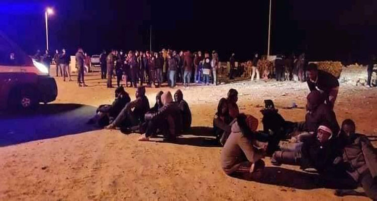انقاذ مهاجرينسريين بميناء الكتف