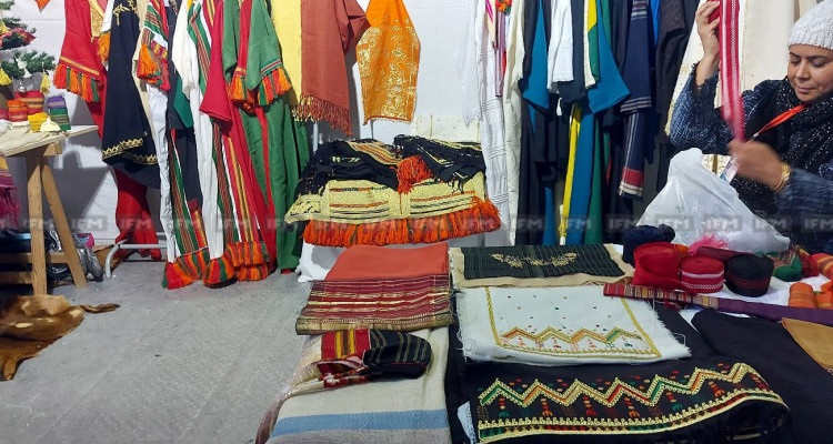 افتتاح الدورة العاشرة لمعرض الزربية والنسيج بقصر المعرض بالكرم