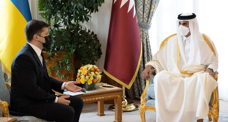 الرئيس الأوكراني يهاتف امير قطر