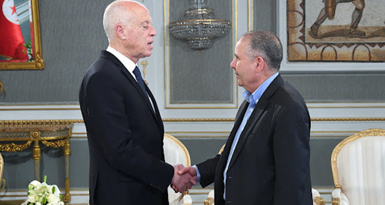 نجيب الدزيري ولقاء بين الطبوبي وقيس سعيد