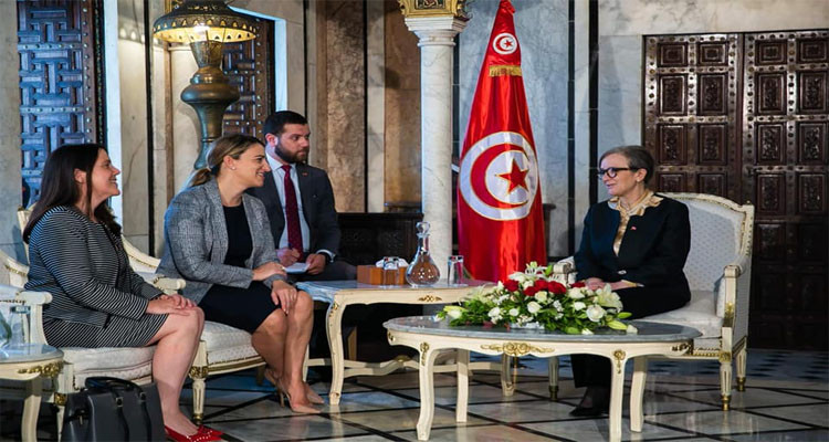 رئيسة الحكومة تلتقي مساعدة وزير الخارجية الامريكية بالنيابة المكلفة بشؤون الشرق