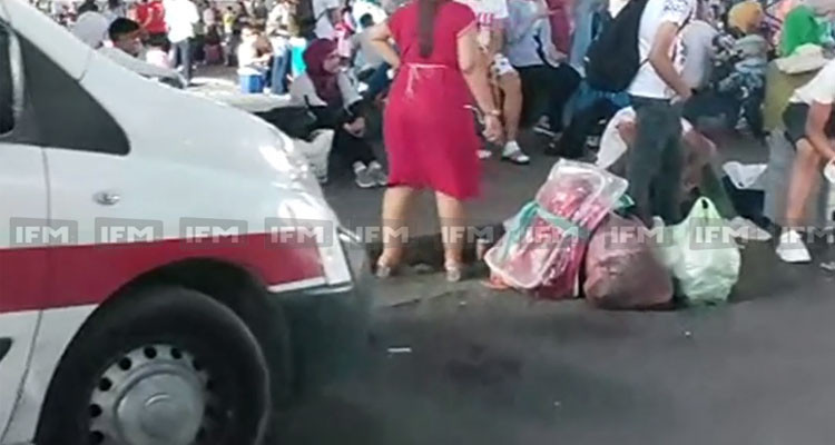 اكتظاظ وطول انتظار وتذمّر في محطة المنصف باي بسبب غياب وسائل النقل