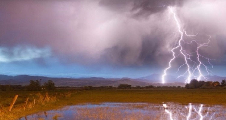 خلايا رعدية مع أمطار وإمكانية تساقط البرد في هاته الجهات